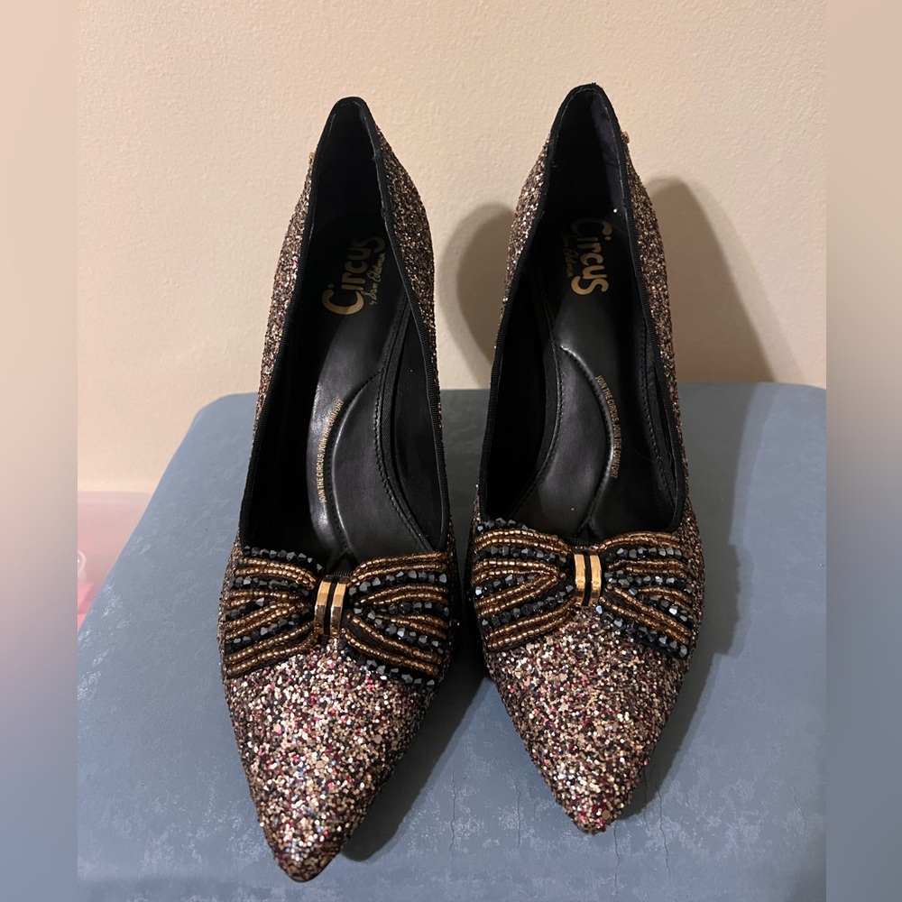 Rhinestone 11W Pumps/Heels